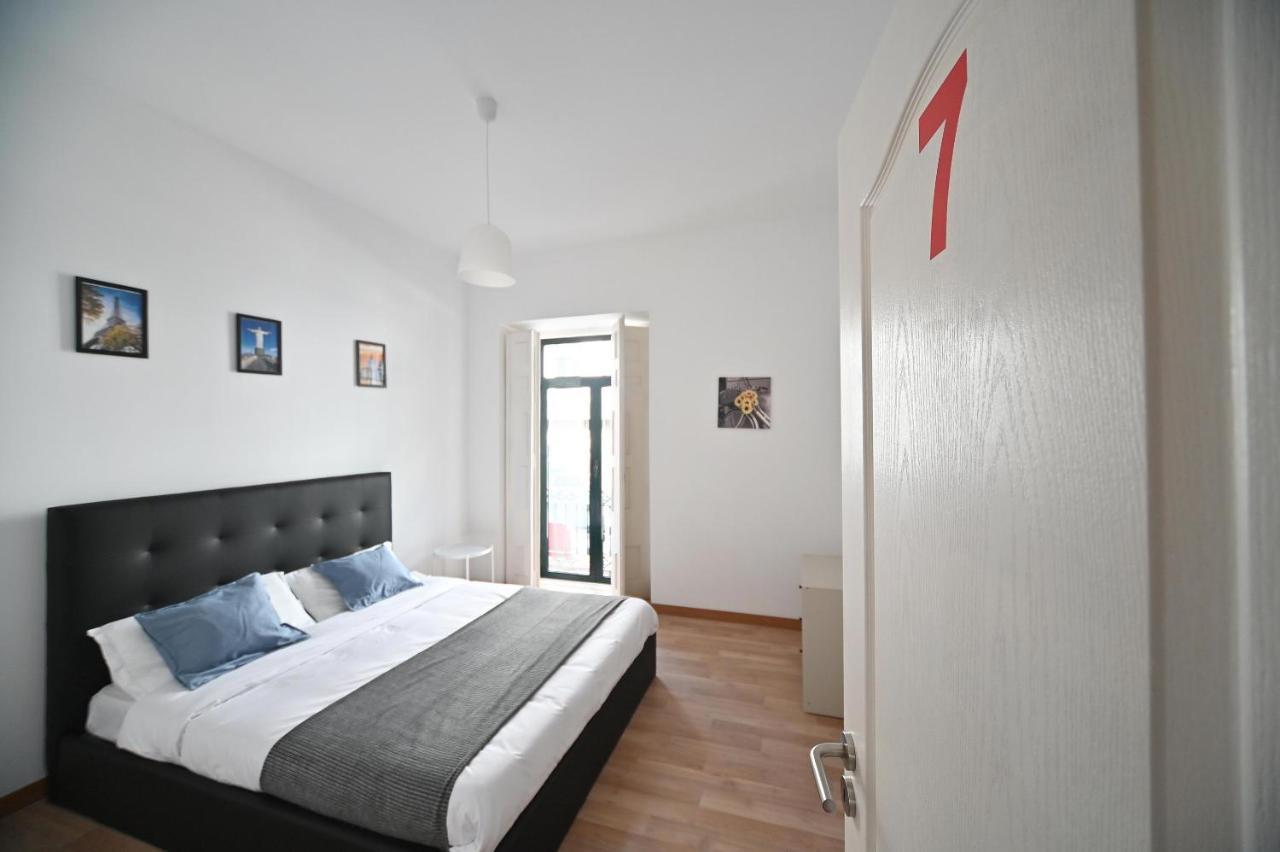 7 Requinte Hostel Lisbon Bagian luar foto